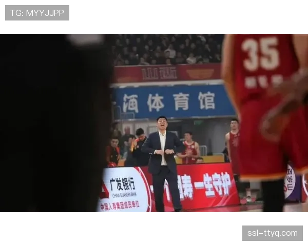 朱俊龙因累计技术犯规停赛一场，将缺席对阵广东的关键战役